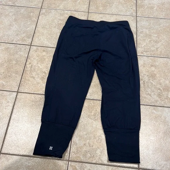 Sweaty Betty Navy Gary Cropped Jogger Sweatpants - Picture 2 of 7